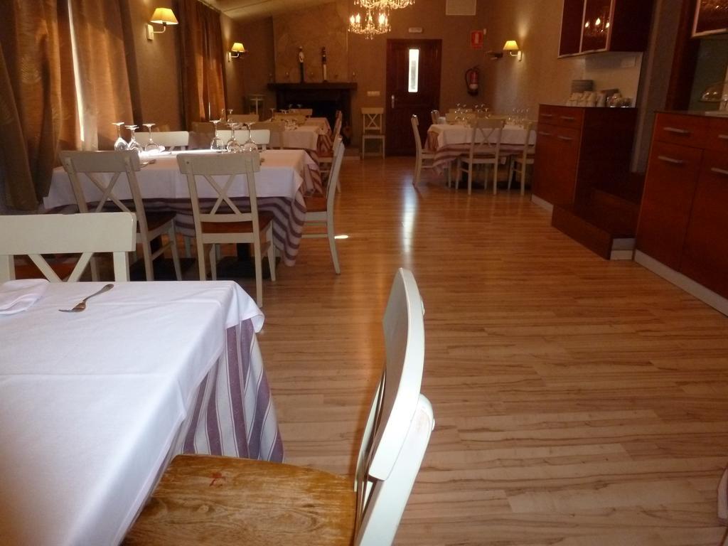 Hotel H Con Encanto Binéfar Екстериор снимка